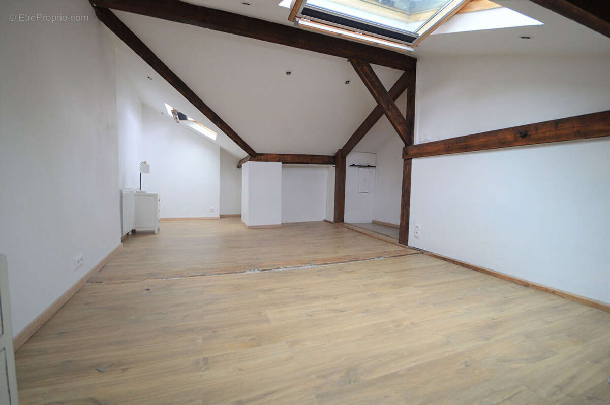 Appartement à NANTERRE