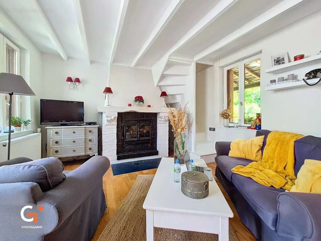 Maison à BOURG-ACHARD