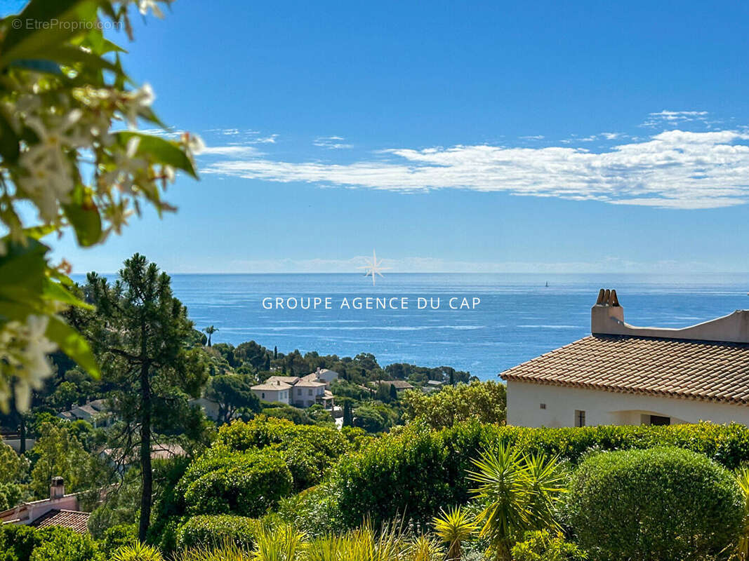 Maison à LES ISSAMBRES