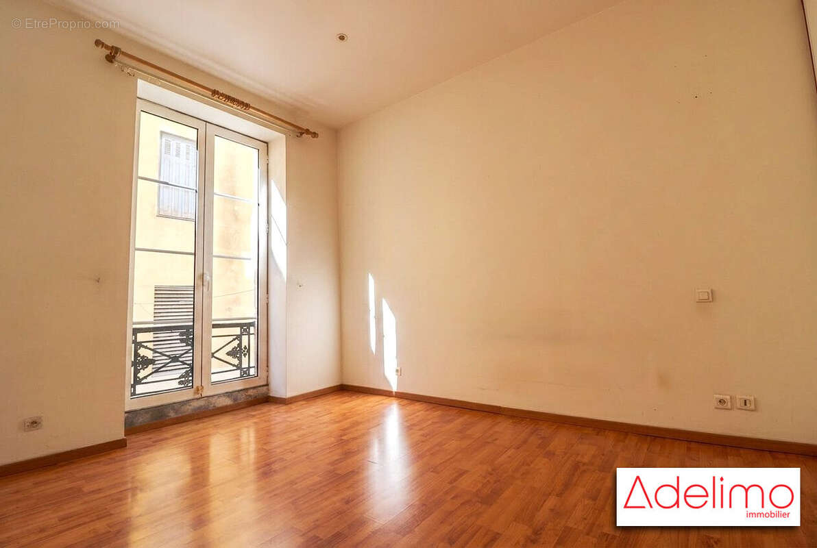 Appartement 91 m² à Nimes  - photo 7