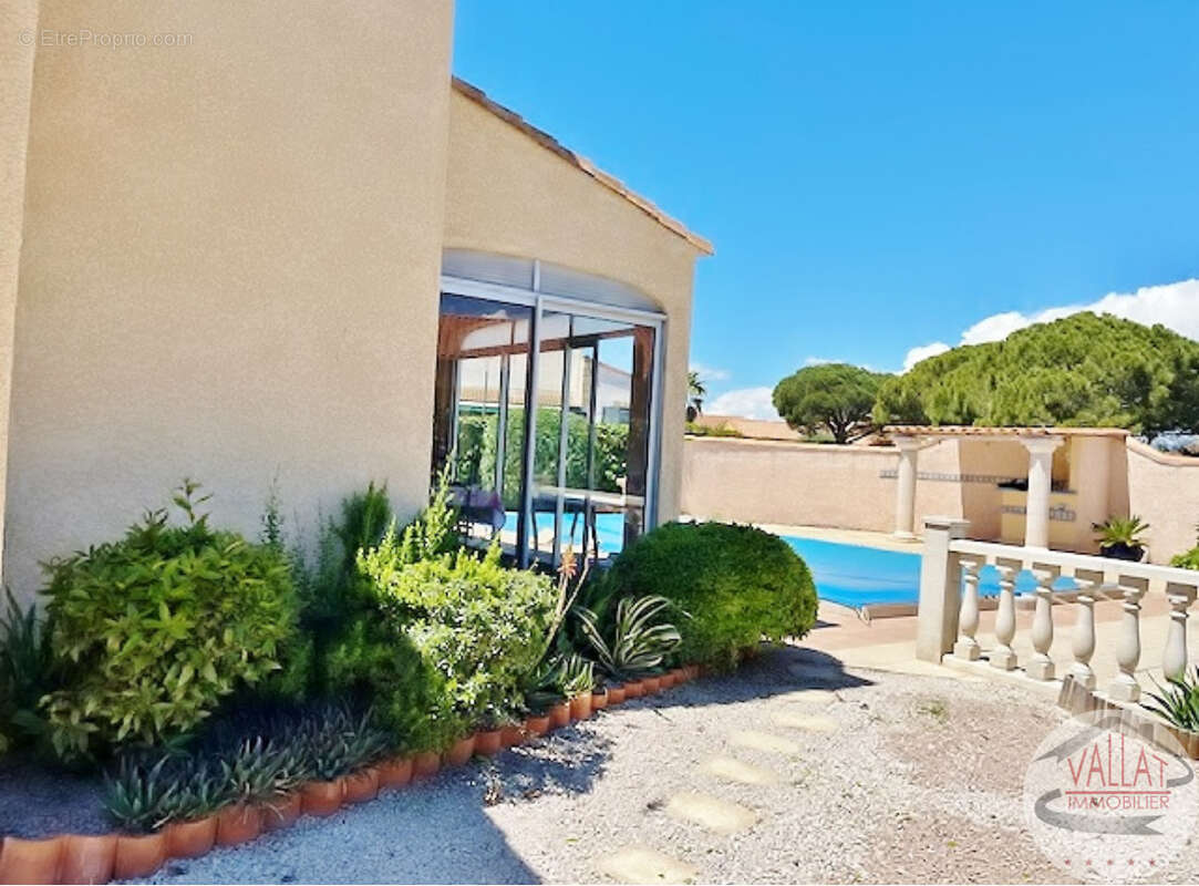 Villa T4 avec piscine dans quartier pavillonnaire agréable ! - photo 17