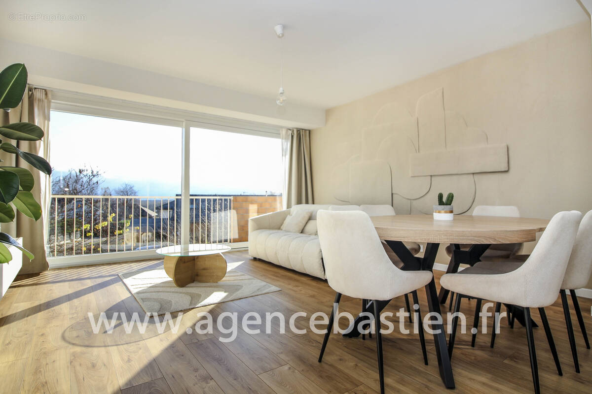 Appartement à DIVONNE-LES-BAINS