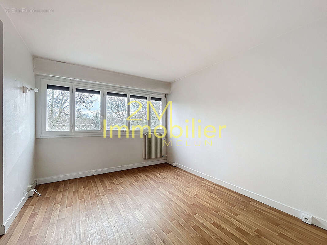 Appartement à VAUX-LE-PENIL