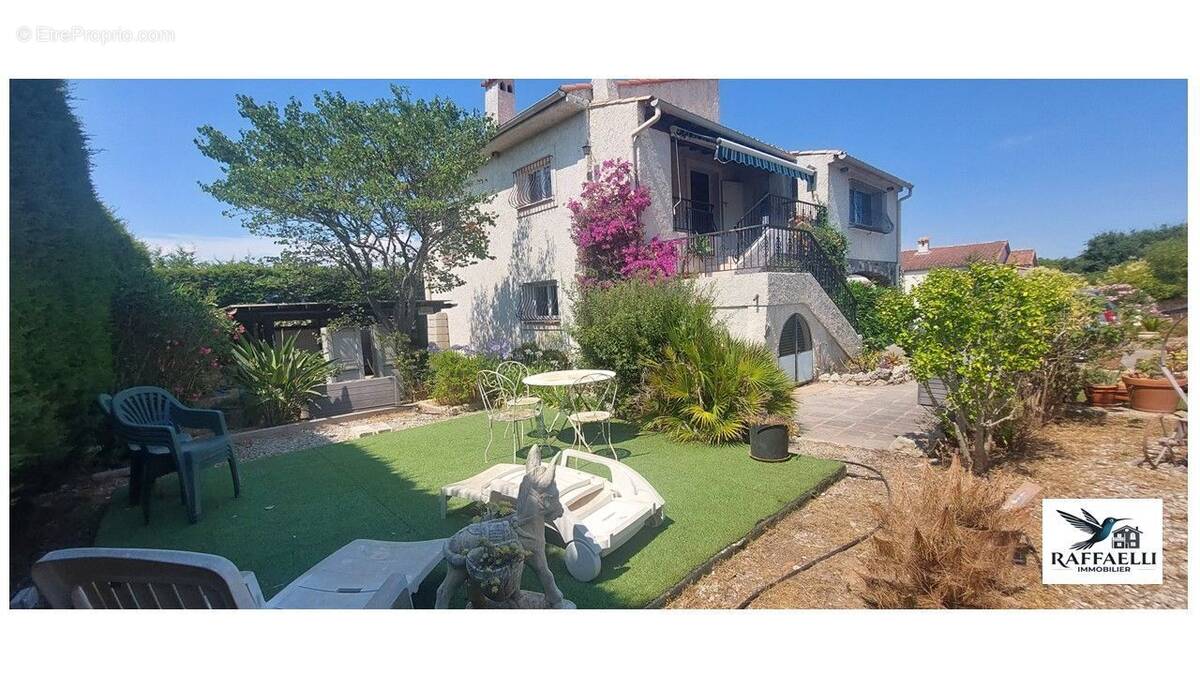 Maison à PUGET-SUR-ARGENS