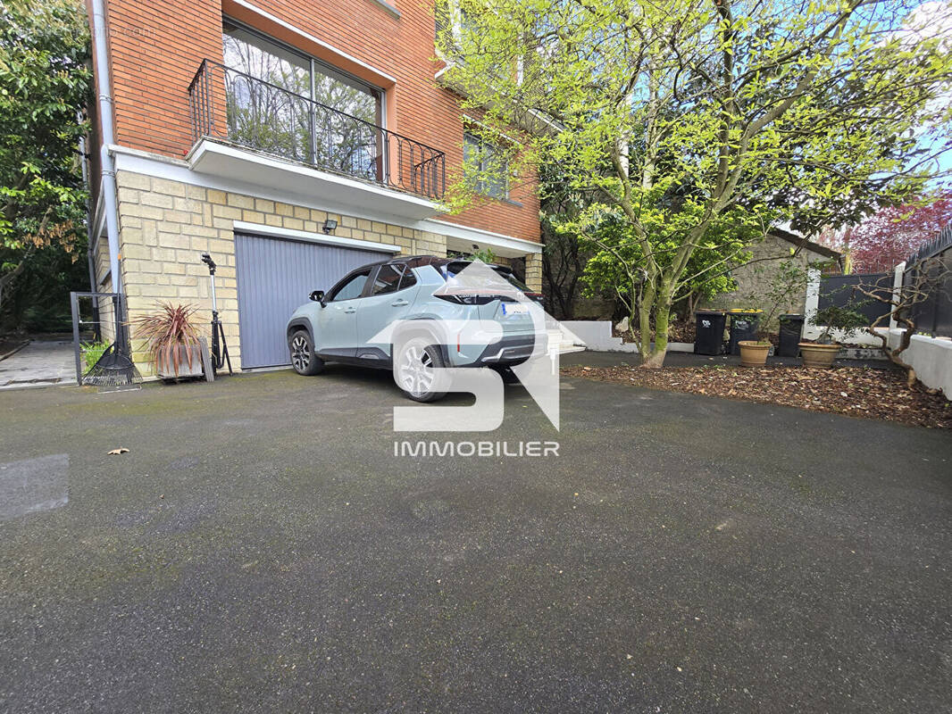 Maison à SAINT-MAUR-DES-FOSSES