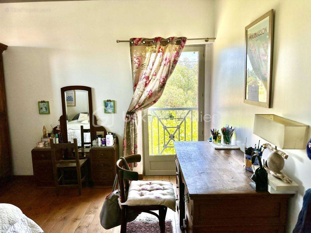 Elegante toulousaine de caractere - photo 20