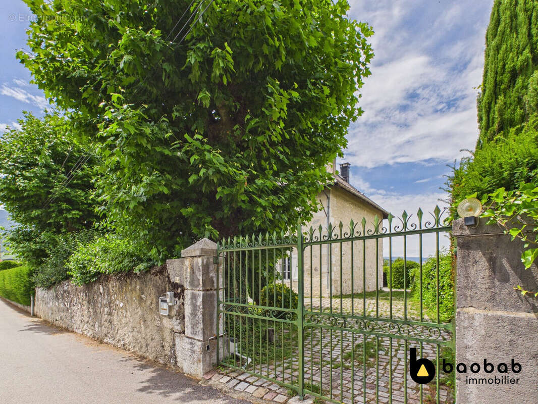 Maison à MYANS