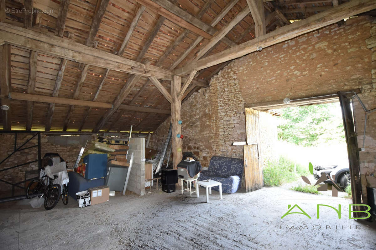 Maison à GRASSAC