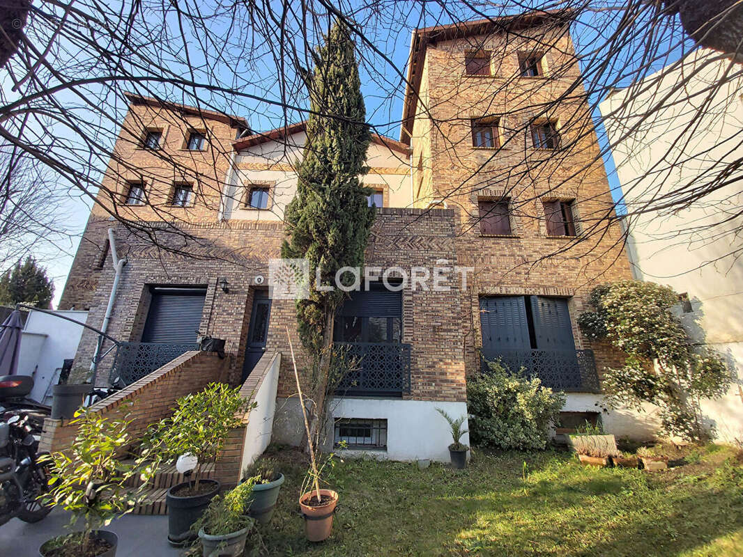 Appartement à LE RAINCY