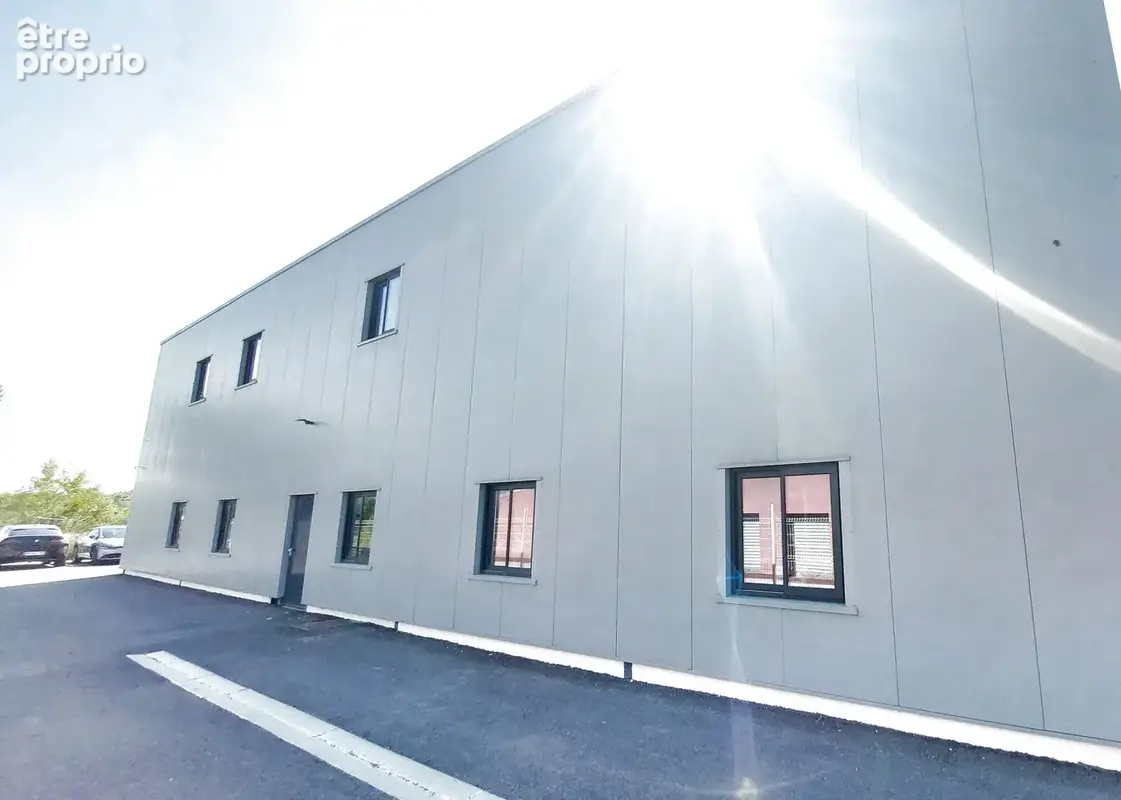 Bâtiment d’activité de 945 m2 sur 1 928 m2 de terrain - photo 4