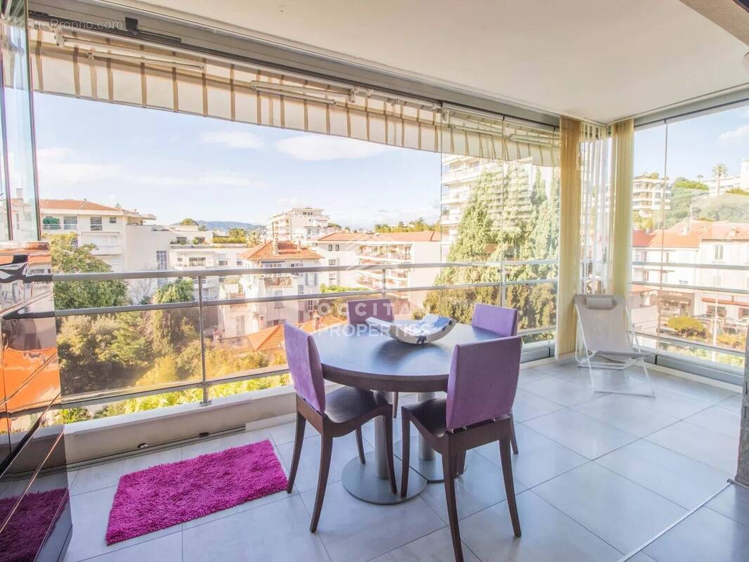 Appartement à CANNES