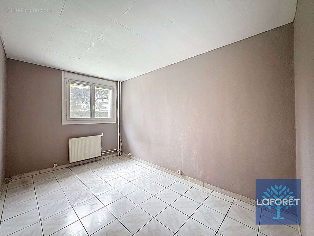 Appartement à CHILLY-MAZARIN