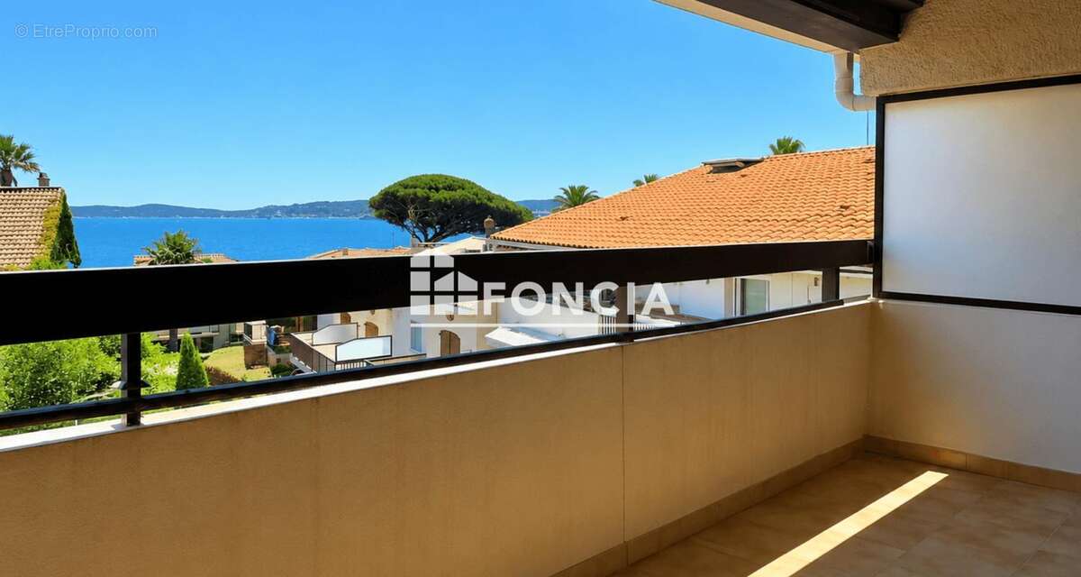 Sainte-maxime centre-ville – dernier étage avec vue mer panoramique - photo 2