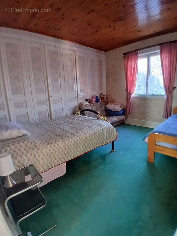 Grande Maison Familiale - Beau potentiel - photo 16
