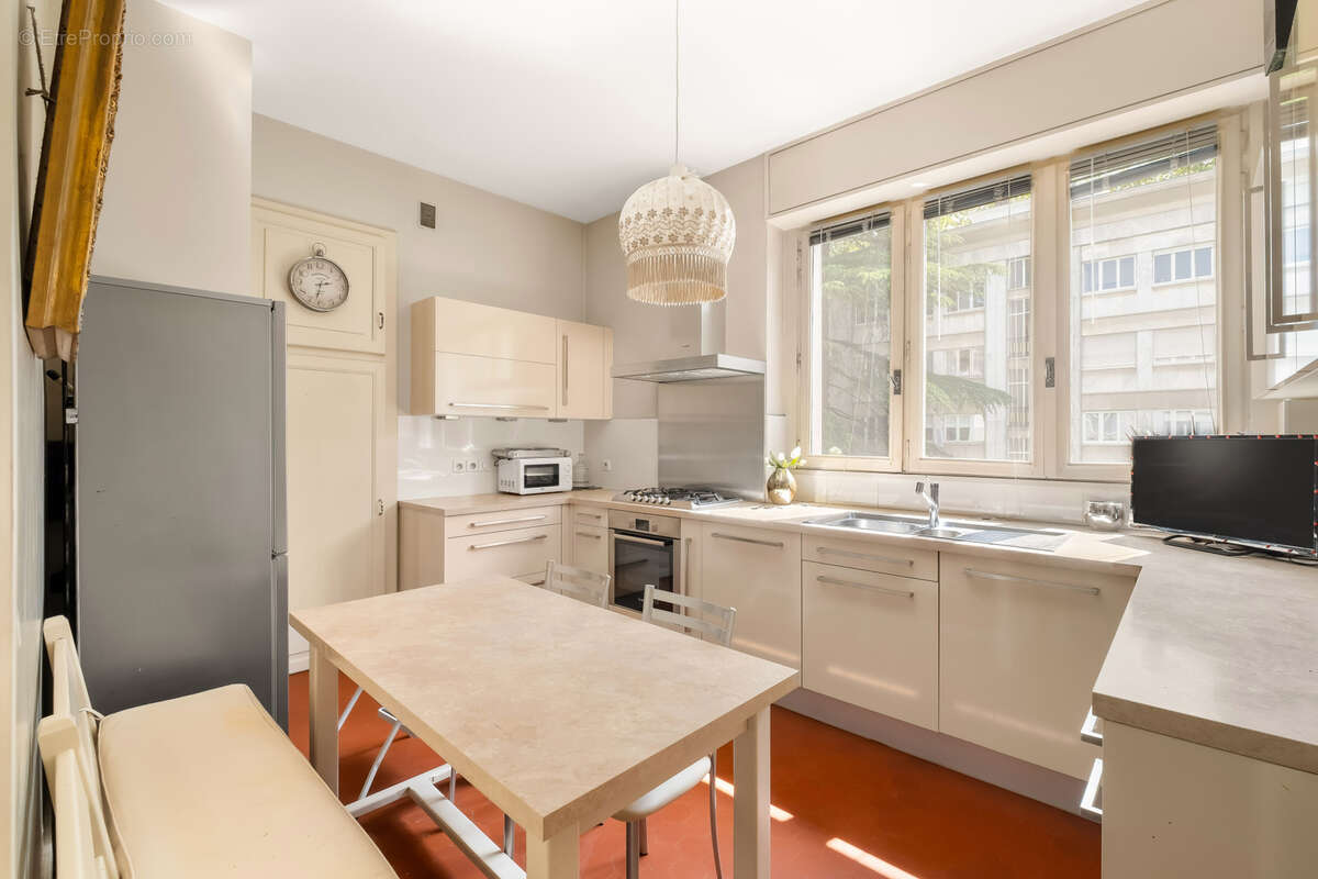 Appartement à LYON-6E