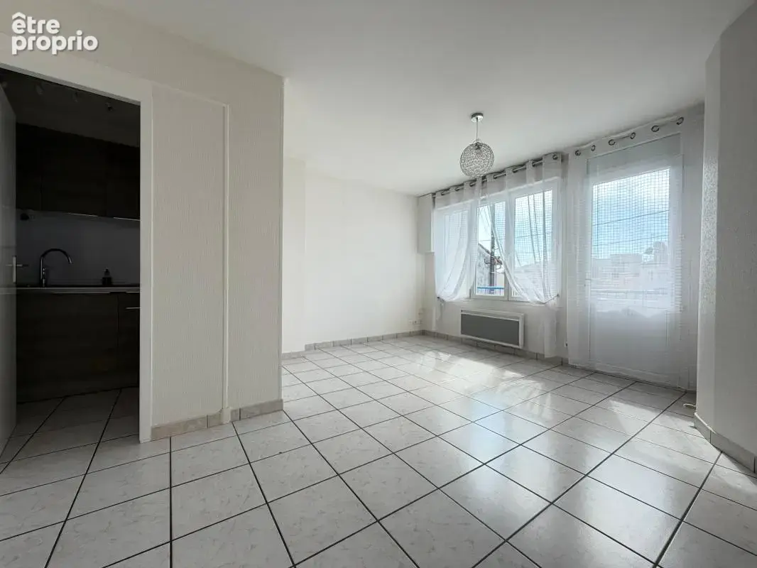 Bel Appartement 2 Pièces + Parking en Centre ville - photo 5