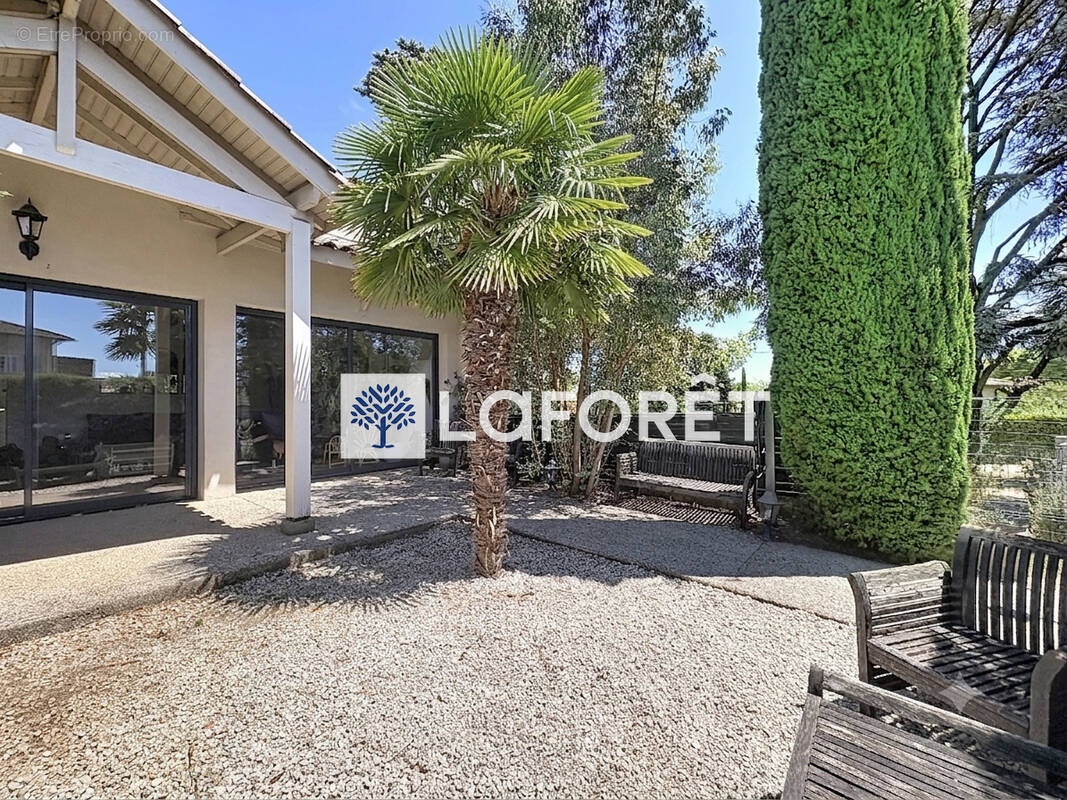 Maison à MIRIBEL