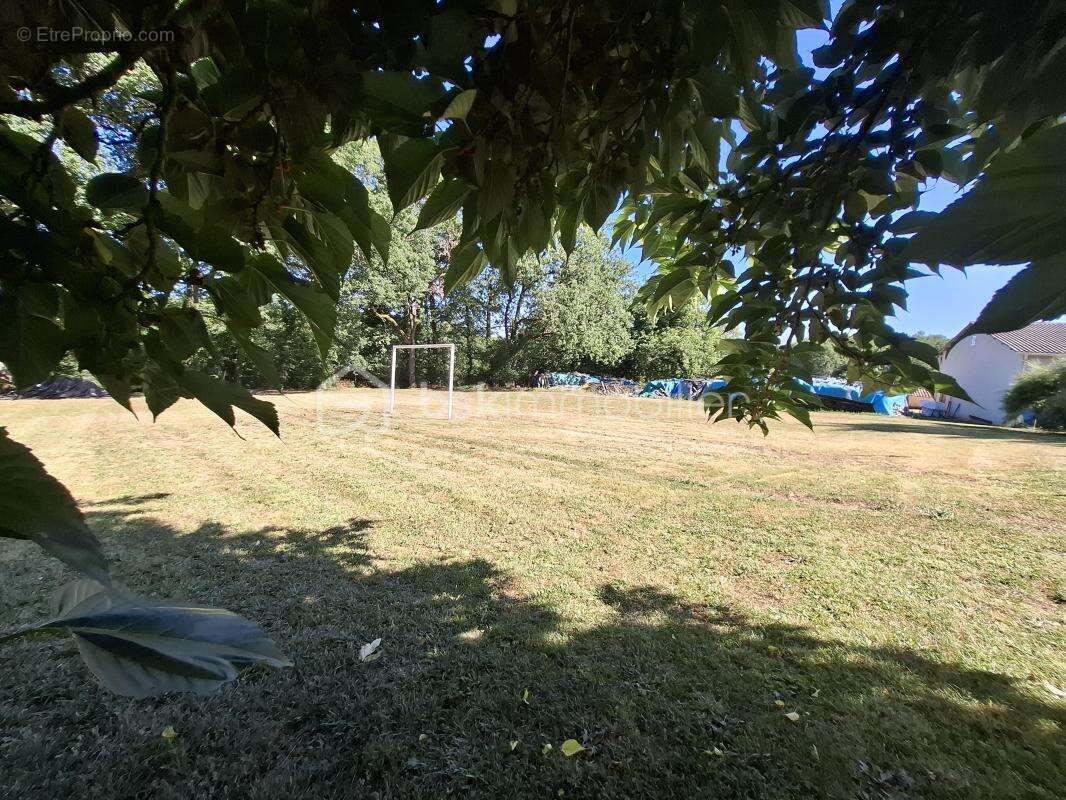 Terrain à bâtir 1 056 m² – Mérignas (33350) – Secteur privilégié - photo 2