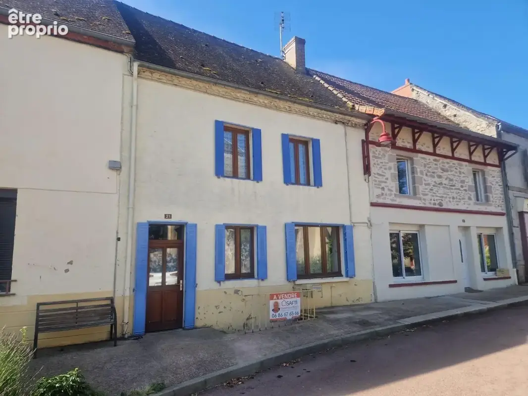 Photo 1 - Maison à ECHASSIERES