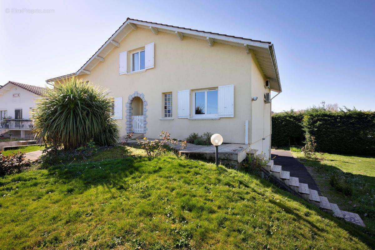 Maison à AIRE-SUR-L'ADOUR