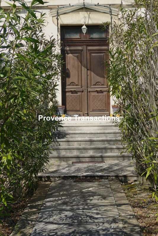 Maison à VAISON-LA-ROMAINE