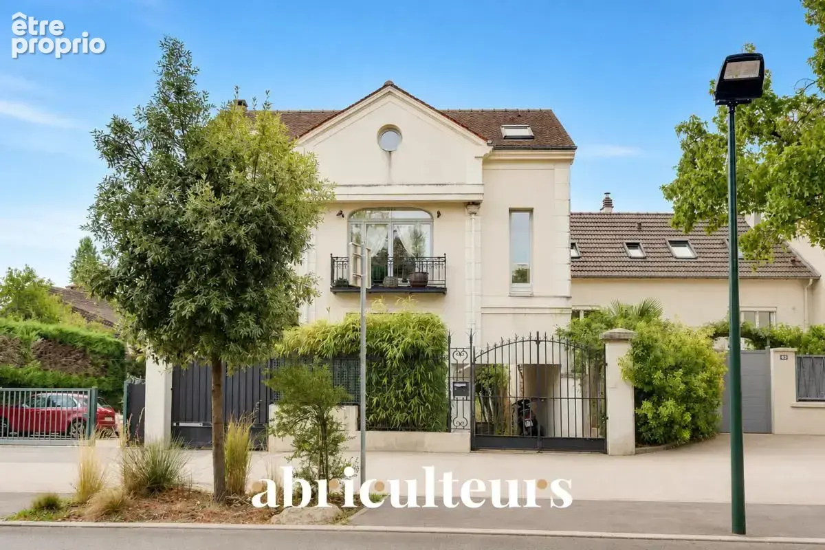 Photo Maison à Garches au prix de 1 290 000€