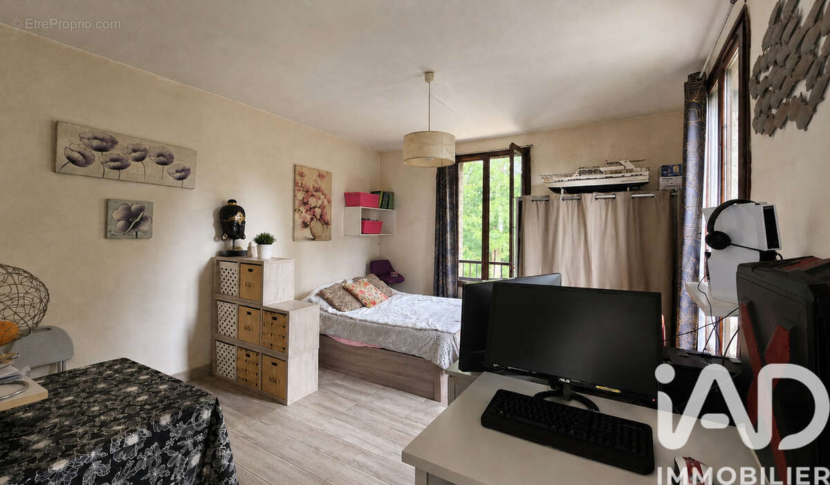 Photo 2 - Appartement à VALMONDOIS