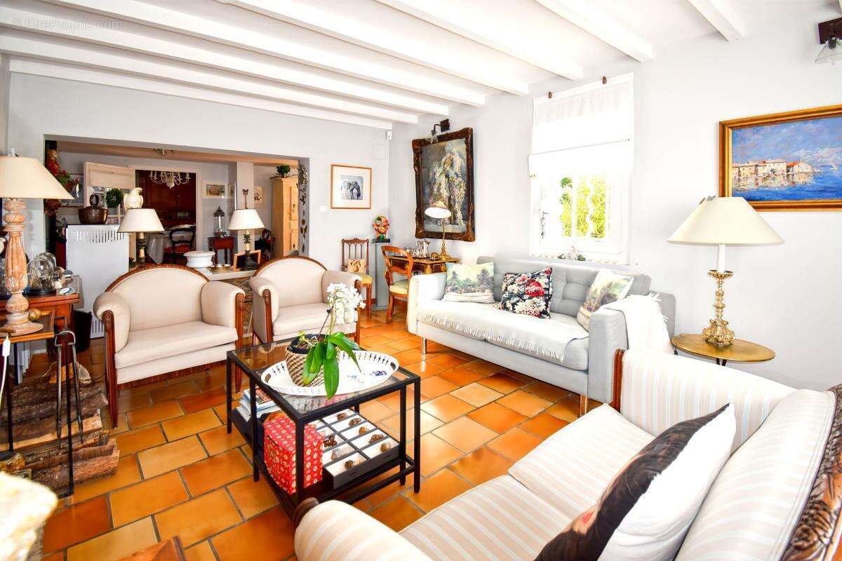 Maison à UZES