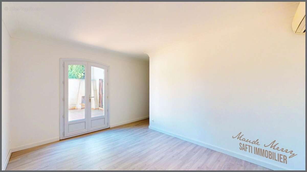 Photo 9 - Maison à FORCALQUEIRET