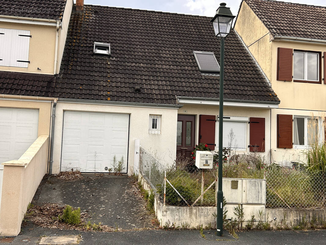 Maison à ARGENTON-SUR-CREUSE