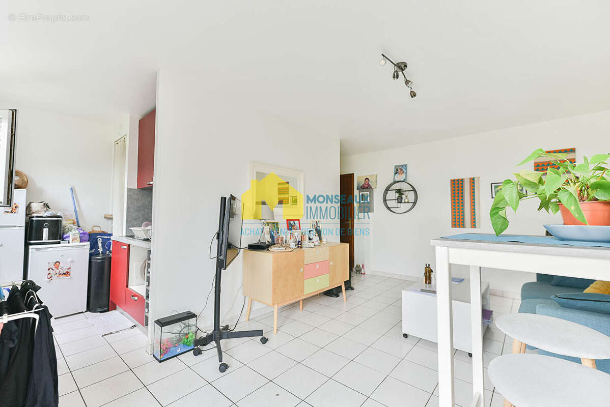 Appartement à SAINTE-GENEVIEVE-DES-BOIS