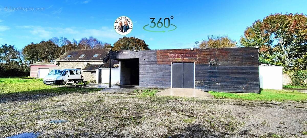 Maison à PLOUNEVEZ-QUINTIN