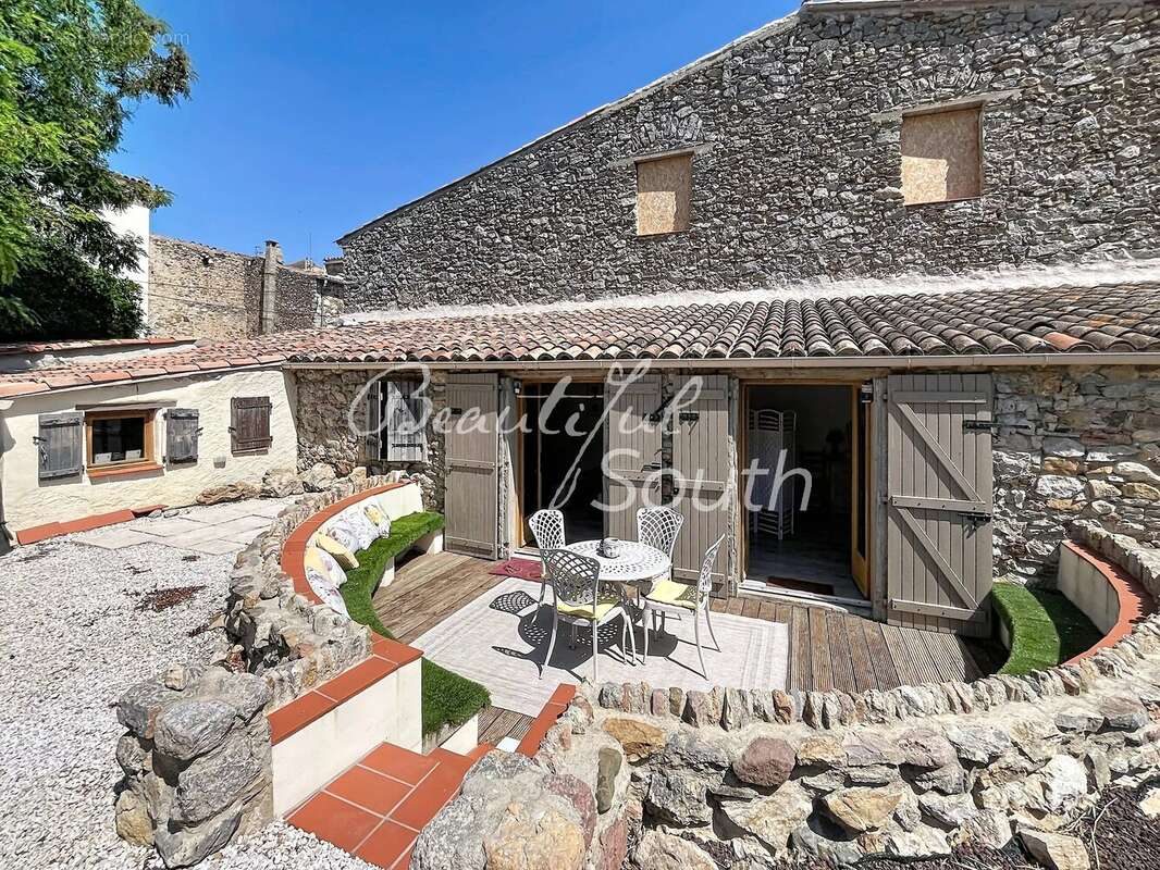 Ancien moulin a huile d'exception avec piscine et dependances, tuchan - photo 14
