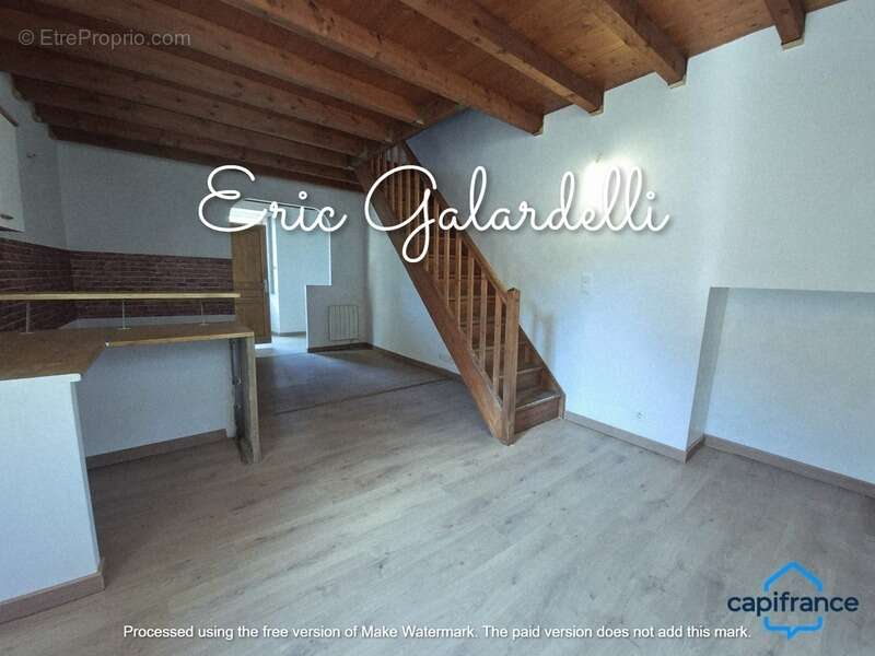 à vendre appartement de charme en duplex 3 pièces dans une maison ancienne rénovée en centre villeSARTENE (20) - photo 4