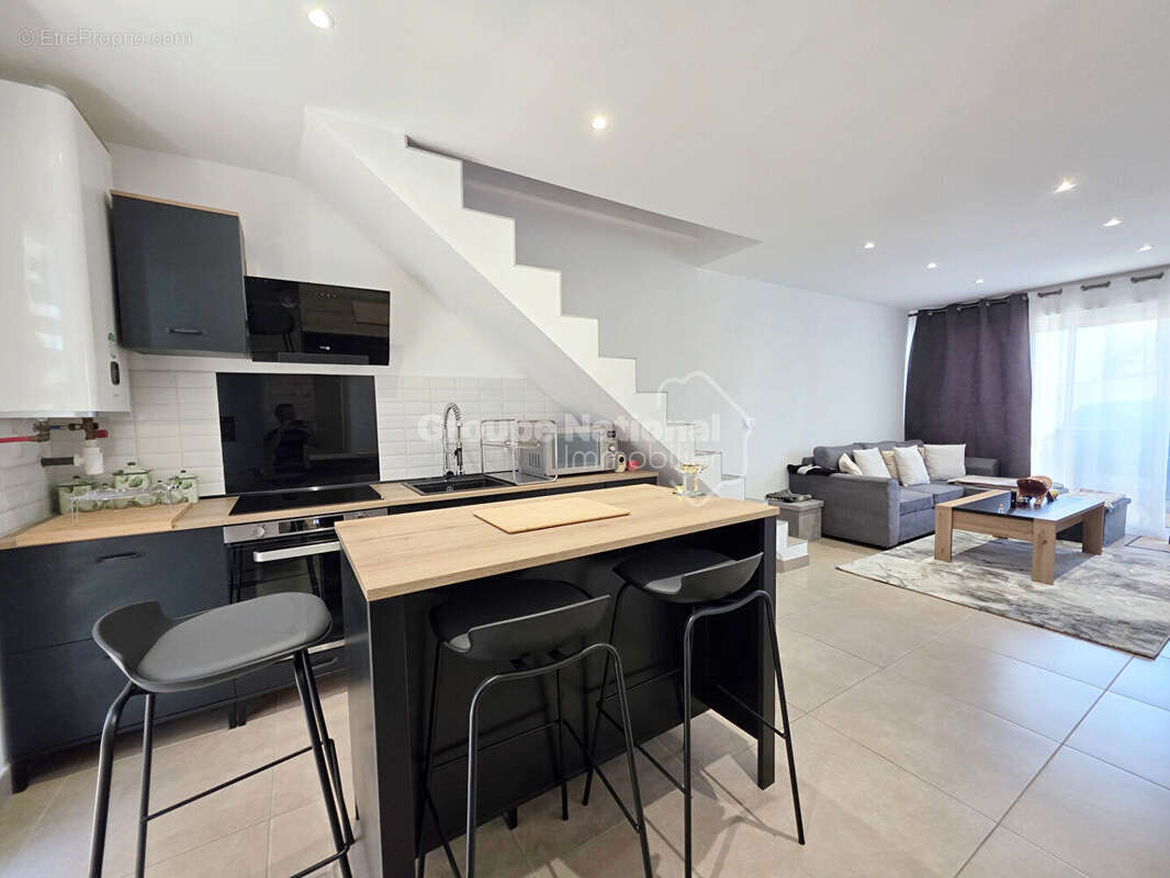 Maison à MIRAMAS