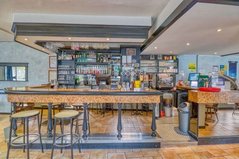 Murs - ensemble immobilier - commerce + F5 - photo 12