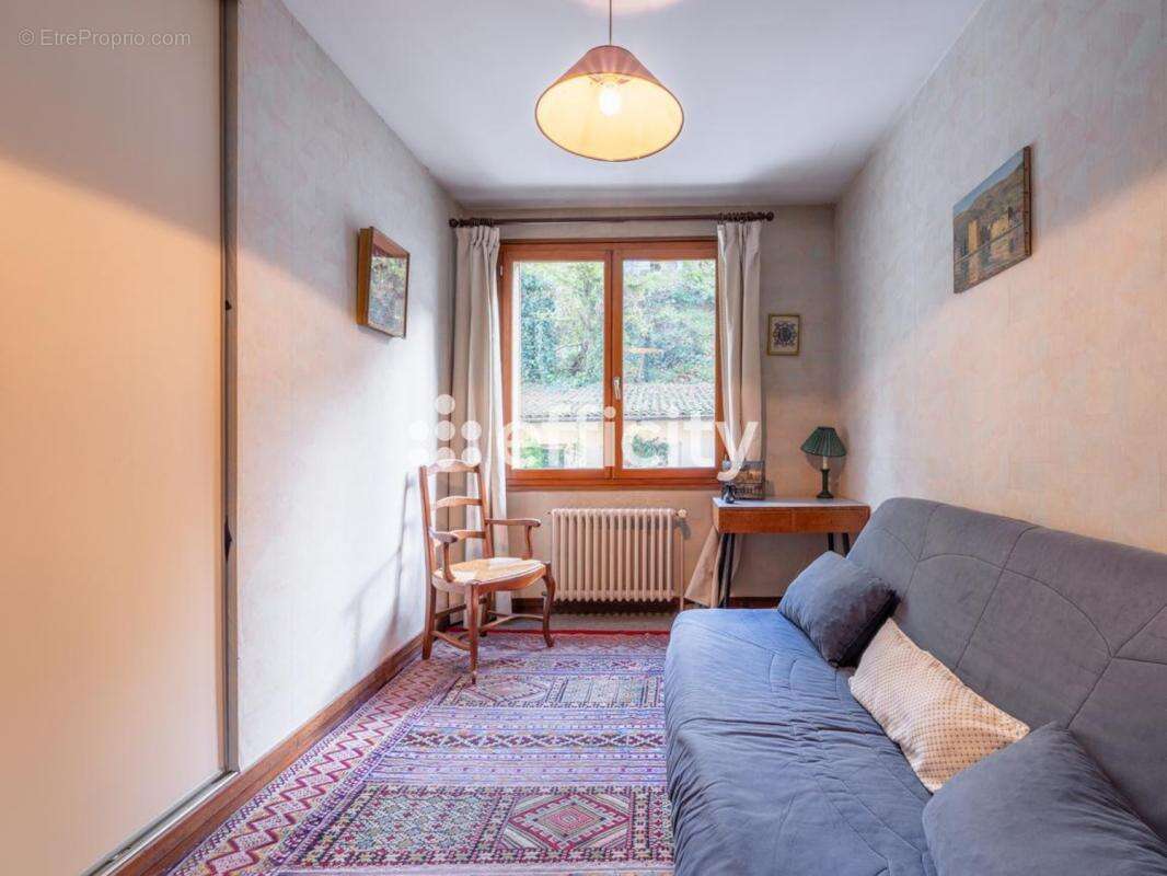 Maison à BRY-SUR-MARNE