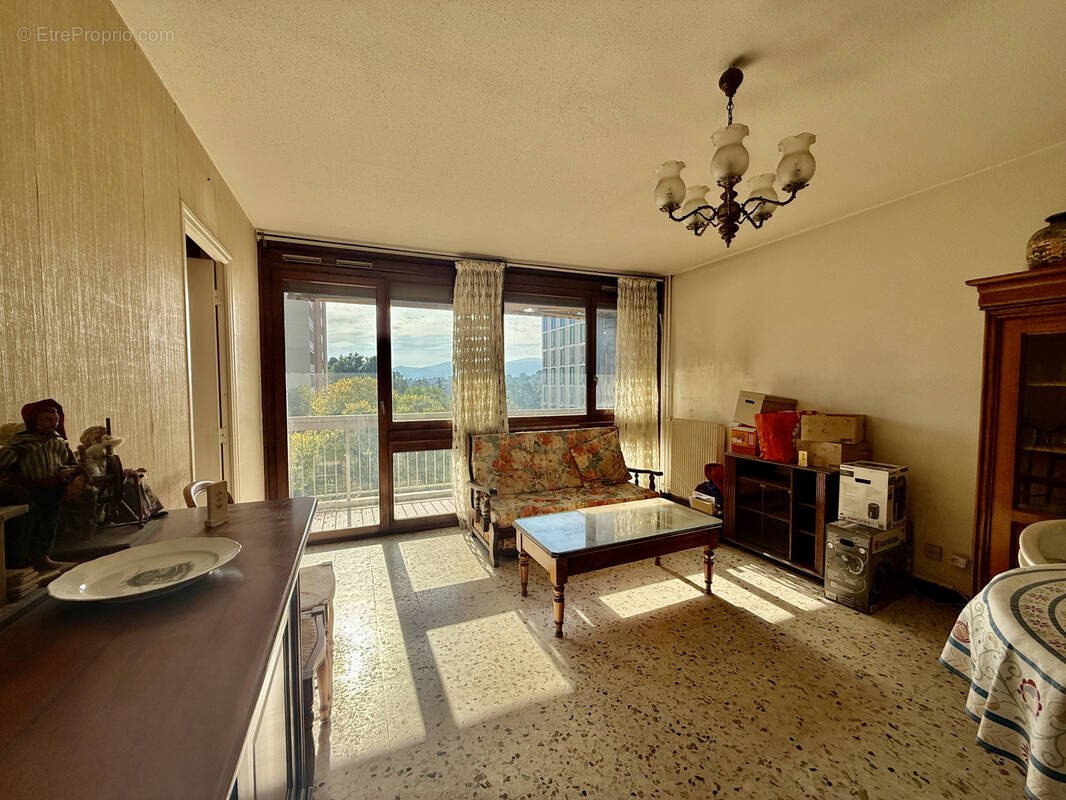 Appartement à MARSEILLE-13E