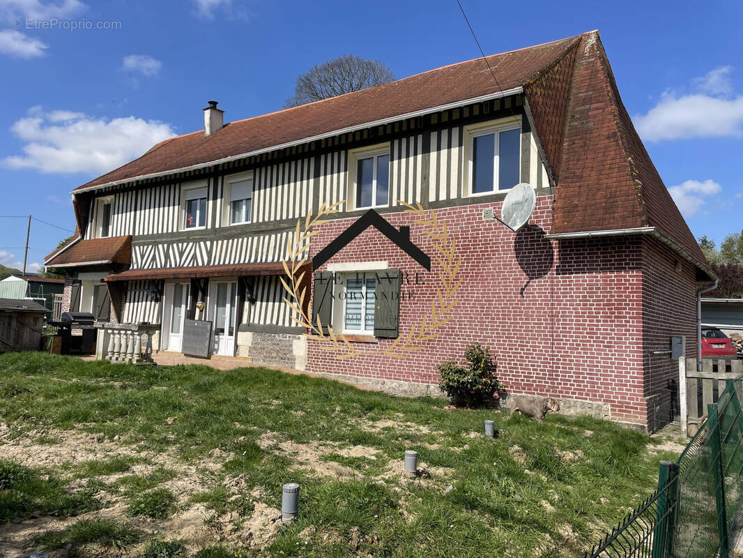 Maison à BORNAMBUSC