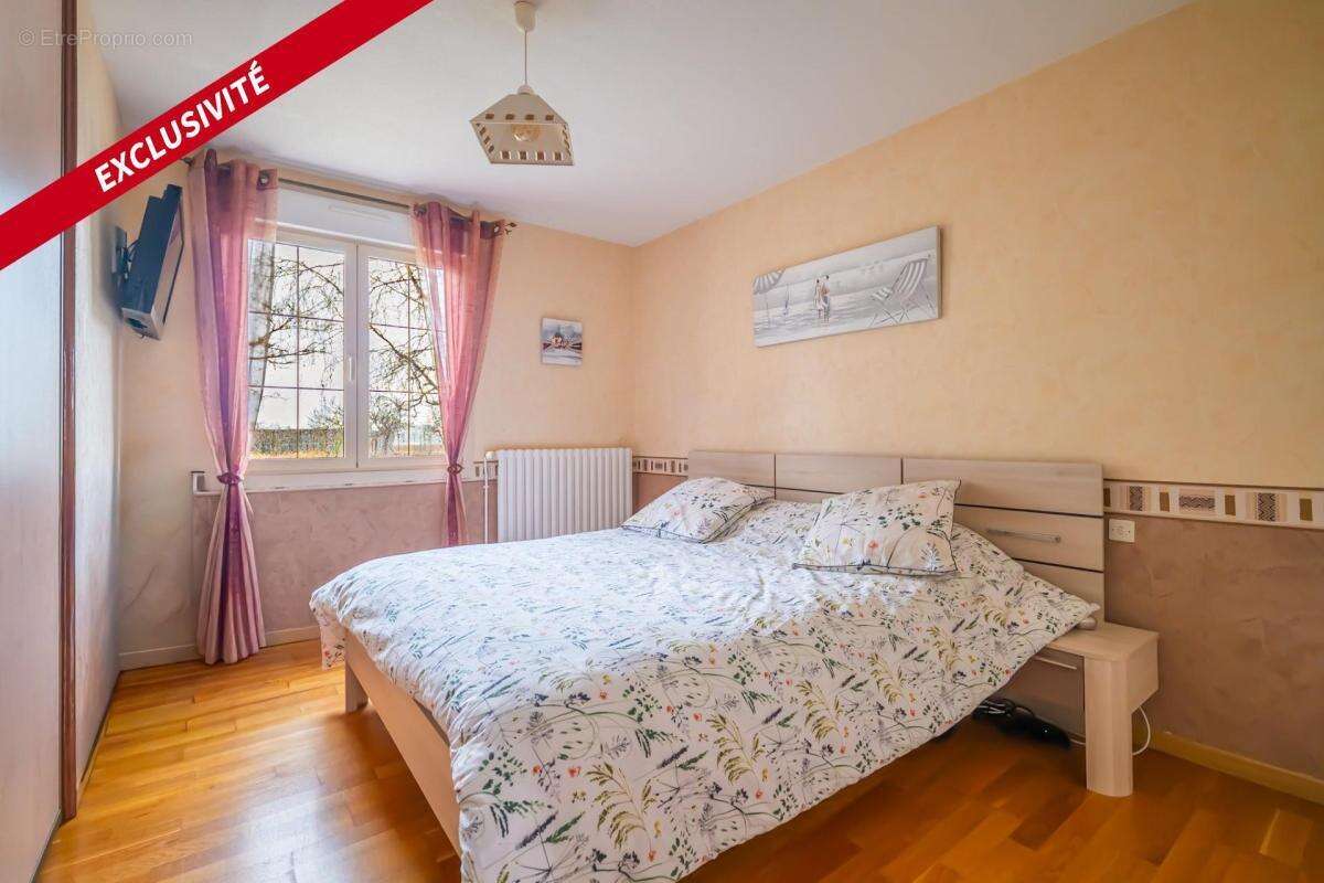 Maison à SAVIGNE-L'EVEQUE