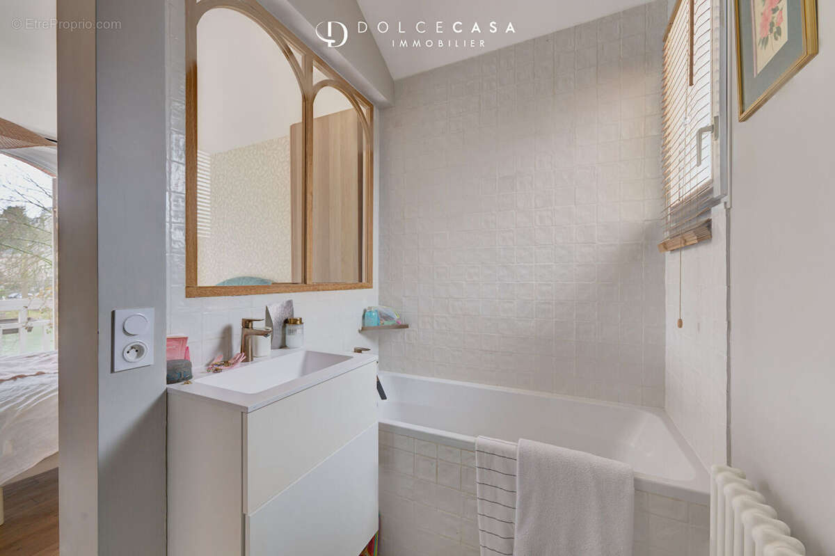 Maison à LE PERREUX-SUR-MARNE