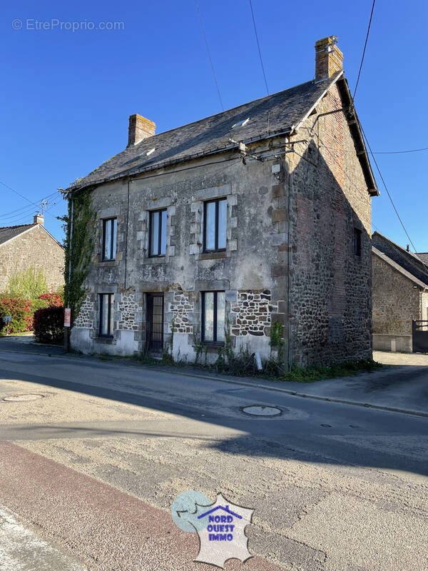 Maison à CHATILLON-SUR-COLMONT