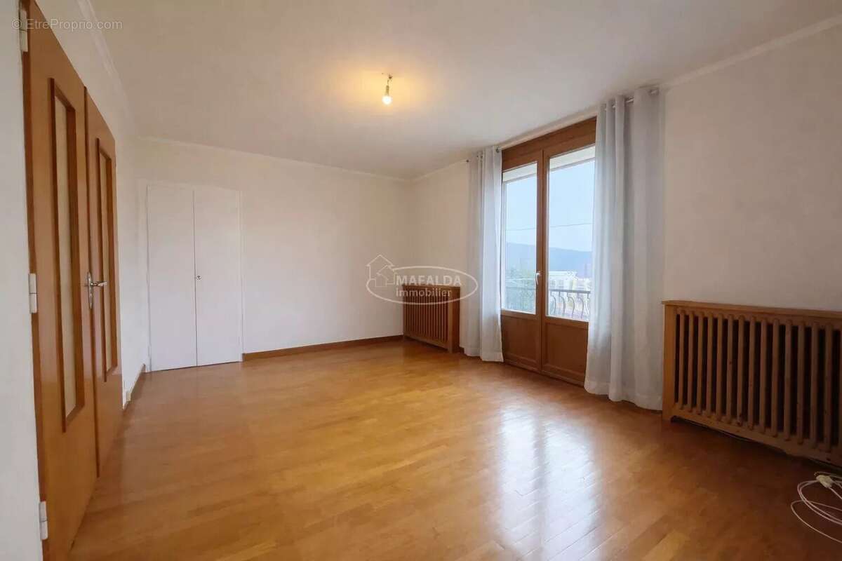 Maison à BONNEVILLE