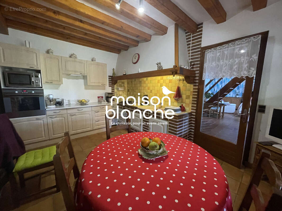 Maison à SAINT-EMILION