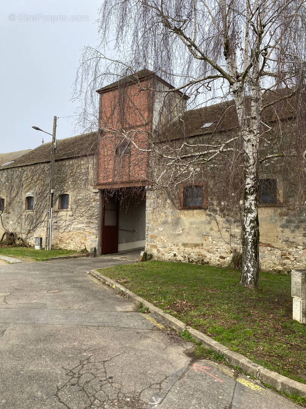 Maison à MONTEREAU-FAULT-YONNE