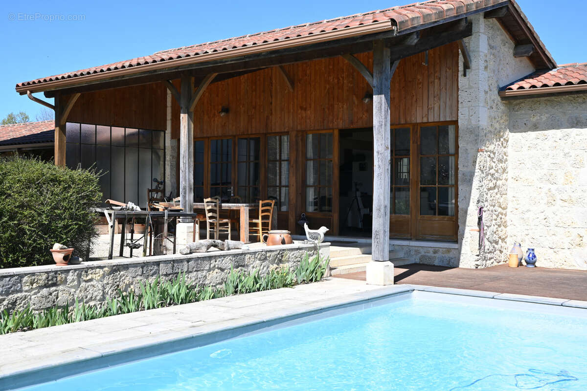 Maison à LACEPEDE