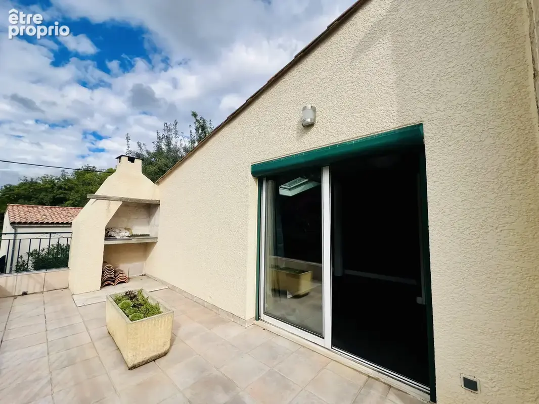 Maison R+1 de 178m2 avec studio et piscine sur un terrain de 562m2 - photo 9