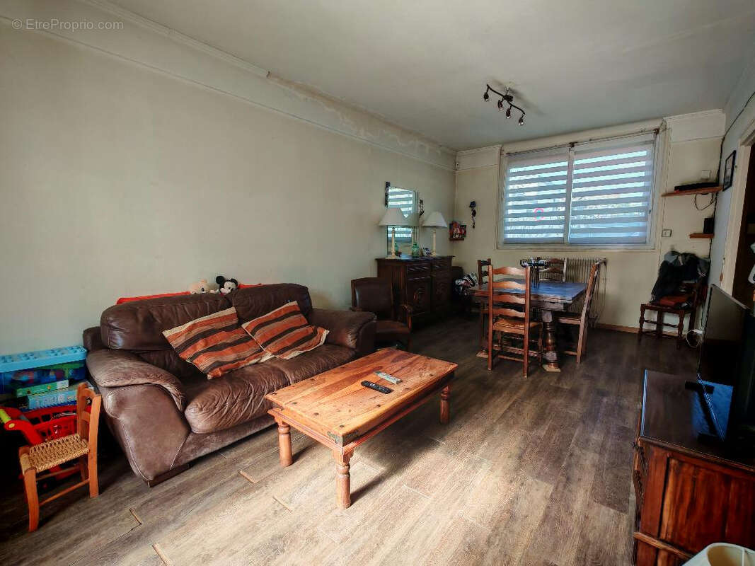 Maison à SARTROUVILLE