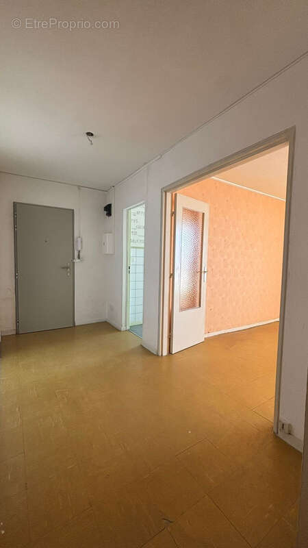 Appartement à PORT-DE-BOUC