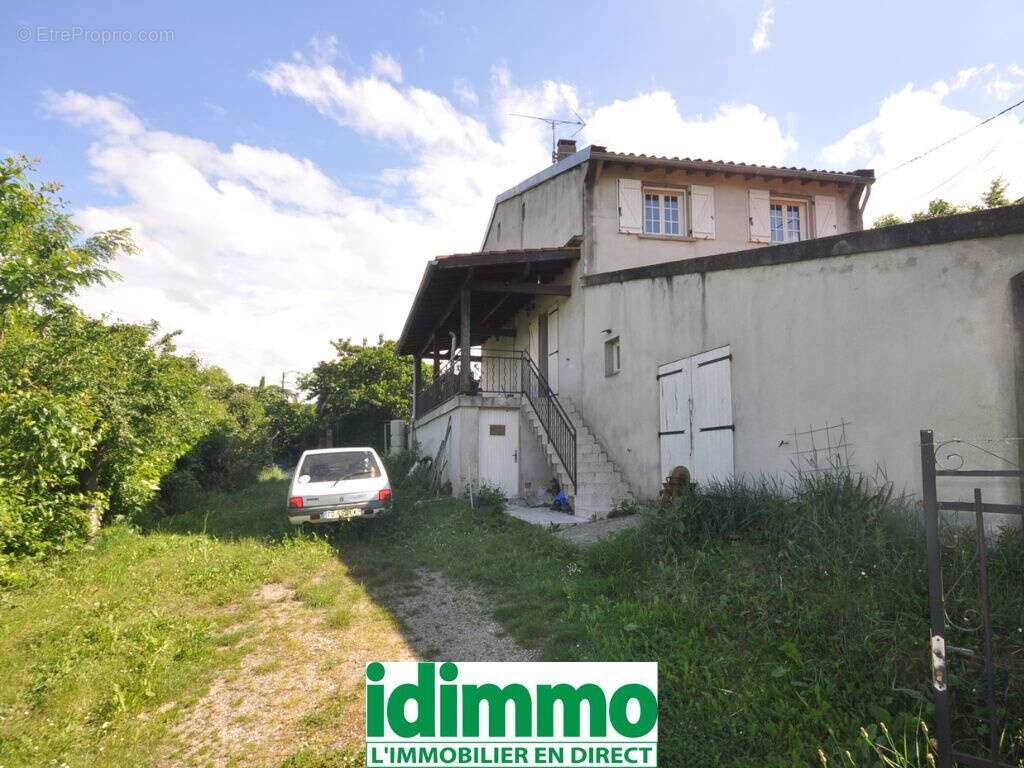 Maison à CAUJAC